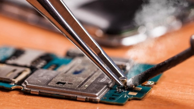 iFixit: Easy Steps to Repair Your iPad at Home