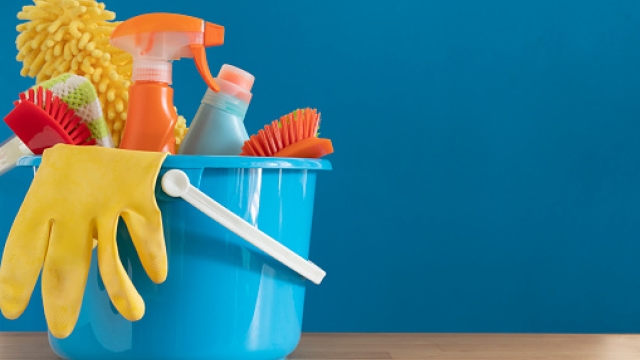 Your Step-by-Step Guide to Gutter Maintenance and Cleaning