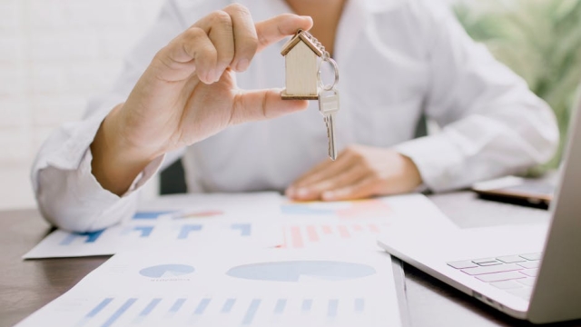 Understanding Errors and Omissions Insurance Basics and Importance
